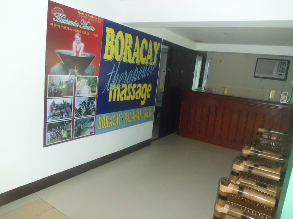 Bora Sky Hotel Balabag  Екстериор снимка